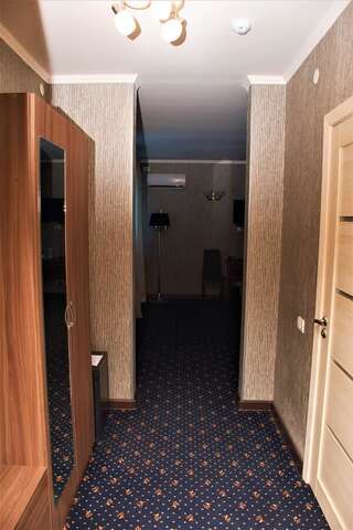 Отель Royal M Нур-Султан Полулюкс-3